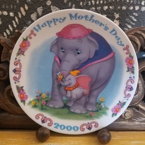 GROLIER Disney Dumbo Mother's Day Plate 2000